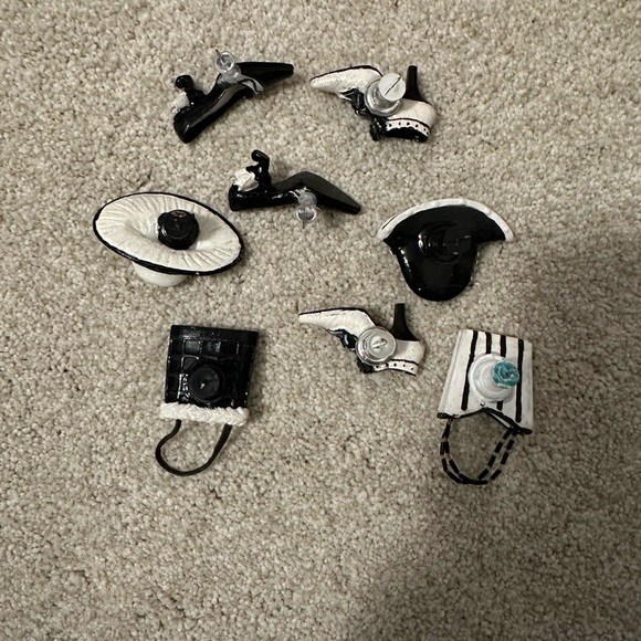 Chic Black and White Shoe and Hat Push Pins - Picture 3 of 3